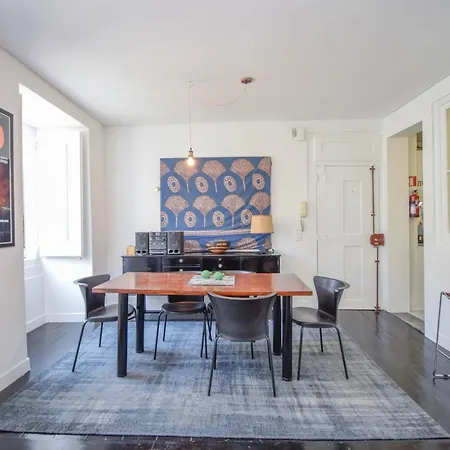 Acolhedor De 1 Perto Da Baixa *