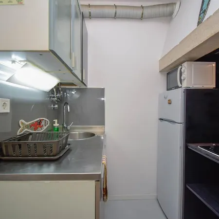 Acolhedor De 1 Perto Da Baixa Lisbona